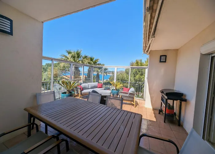 Vue Mer Grande Terrasse Plage A 2 Min A Pieds