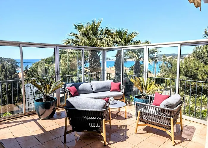 Vue Mer Grande Terrasse Plage A 2 Min A Pieds